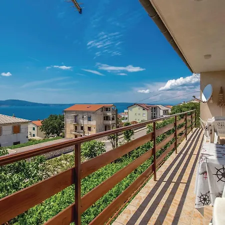 Διαμέρισμα Cozy In With Kitchen Novi Vinodolski
