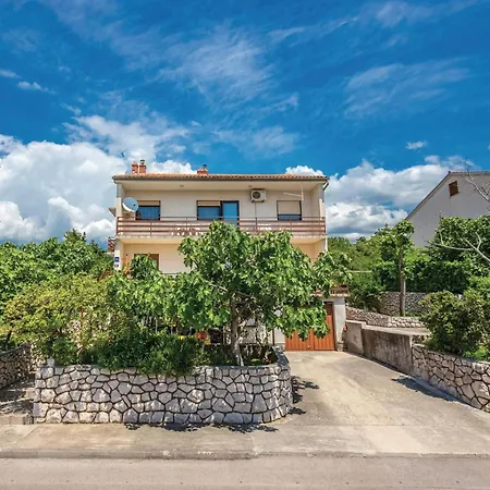 Gorgeous In Apartament Novi Vinodolski